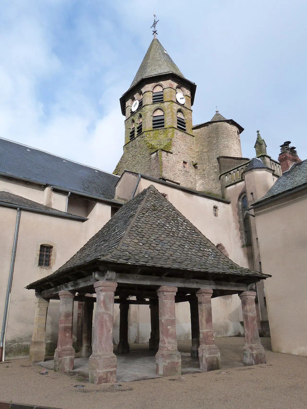 Halle