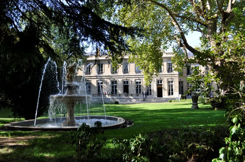 Hôtel de Roquelaure, actuellement ministère des travaux publics