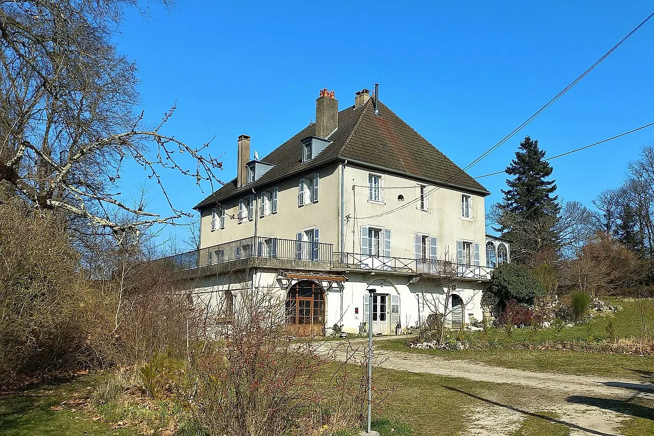 Ensemble formé par la maison dite Château d’Augicourt ou Château de Poligny