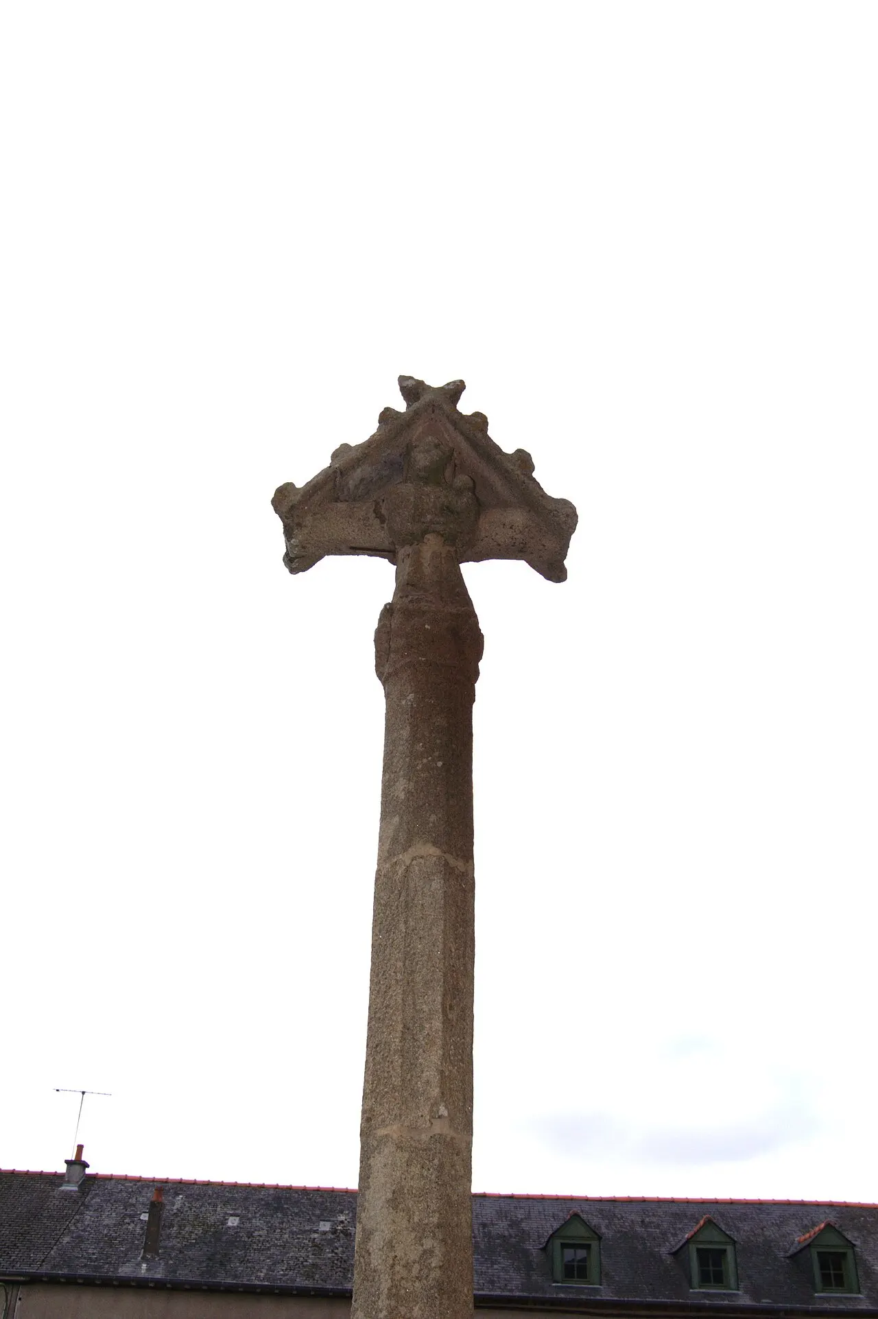 Croix de l’ancien cimetière