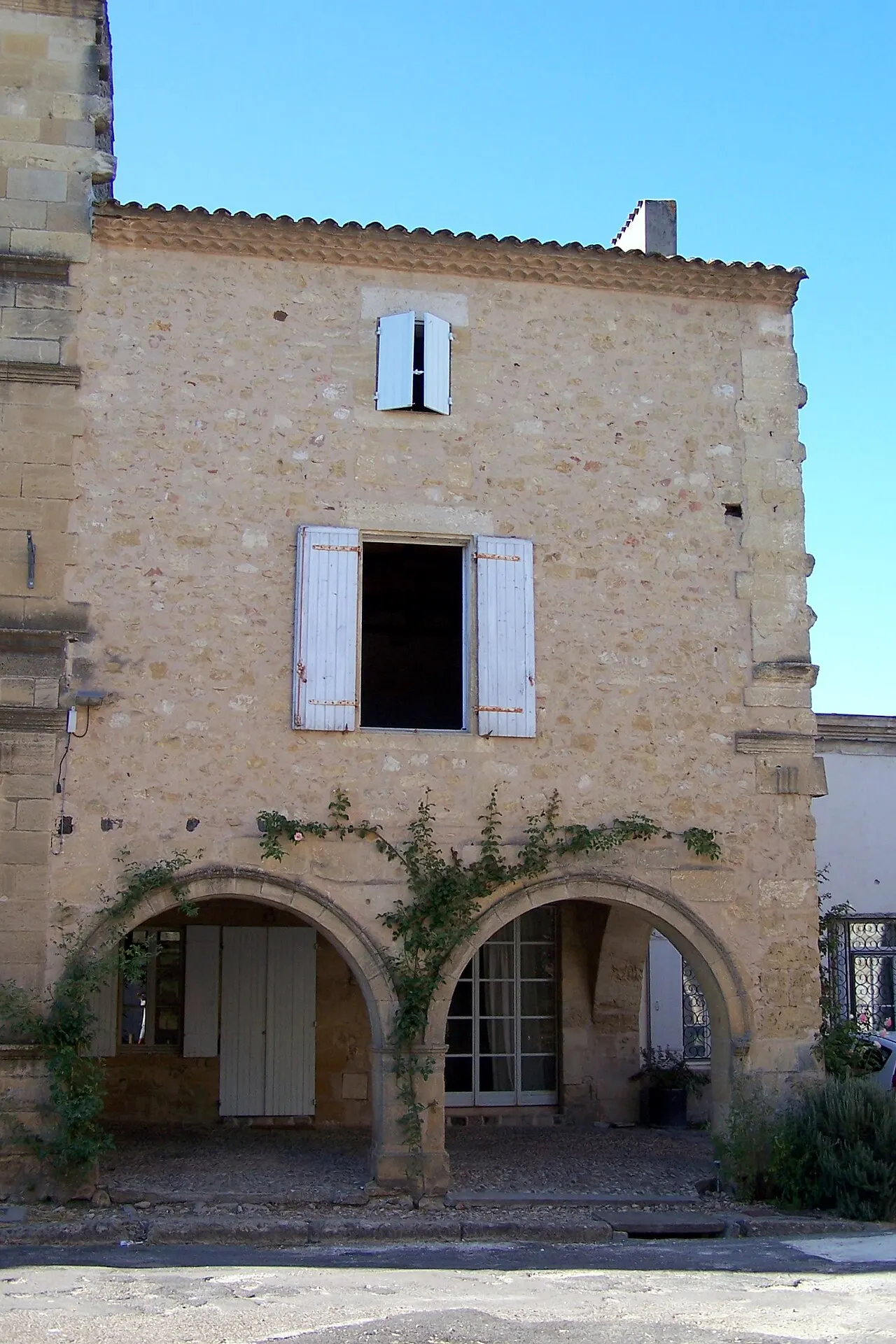 Maison attenante à la maison dite Relais Henri IV