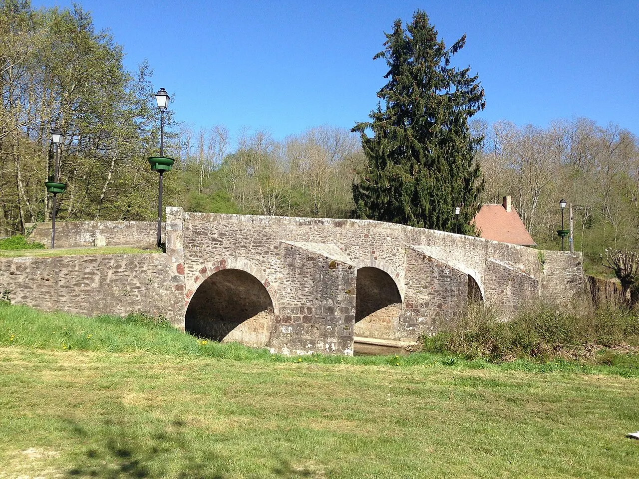 Le vieux pont de Culan