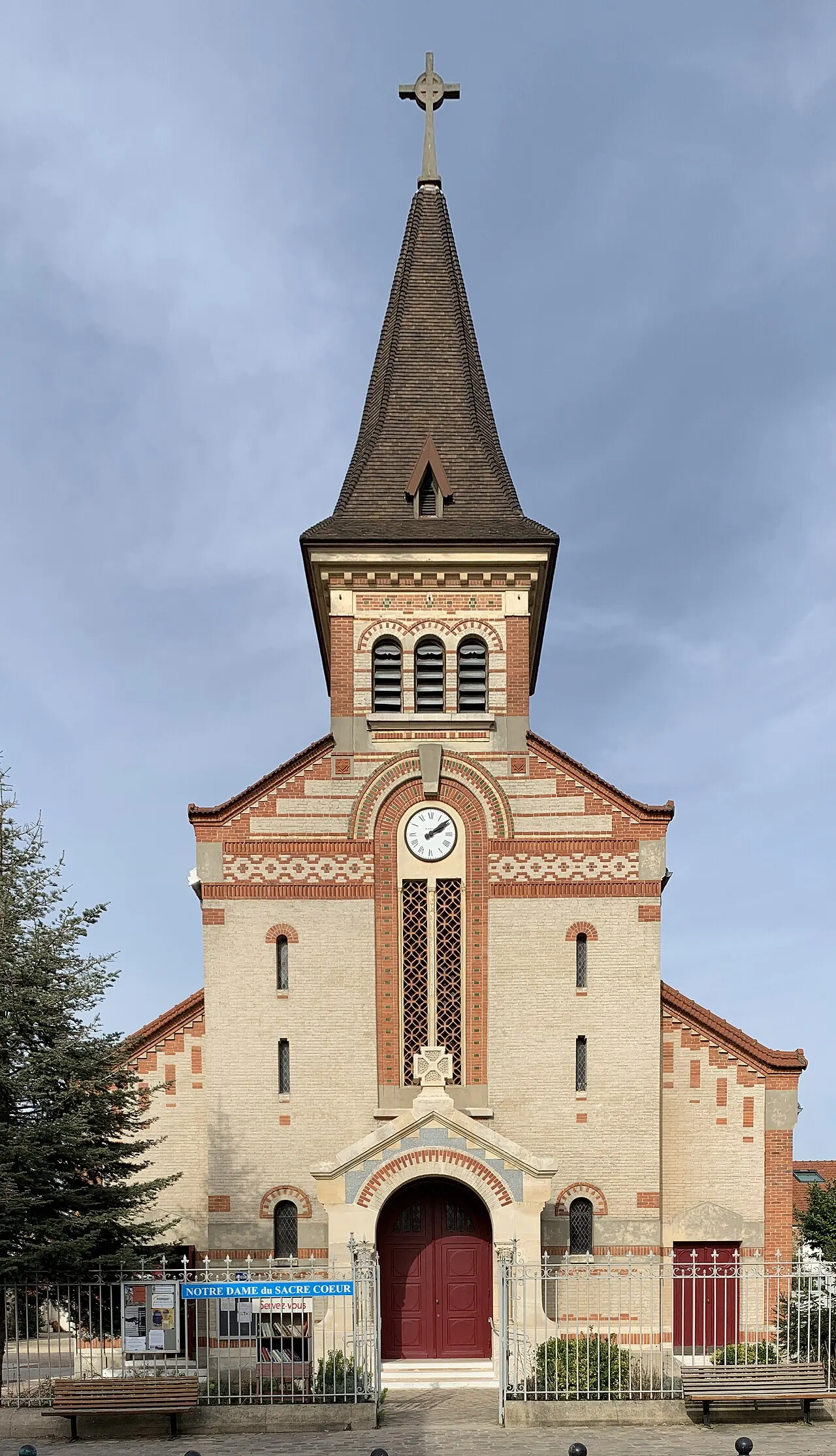 Église Notre-Dame-du-Sacré-Cœur