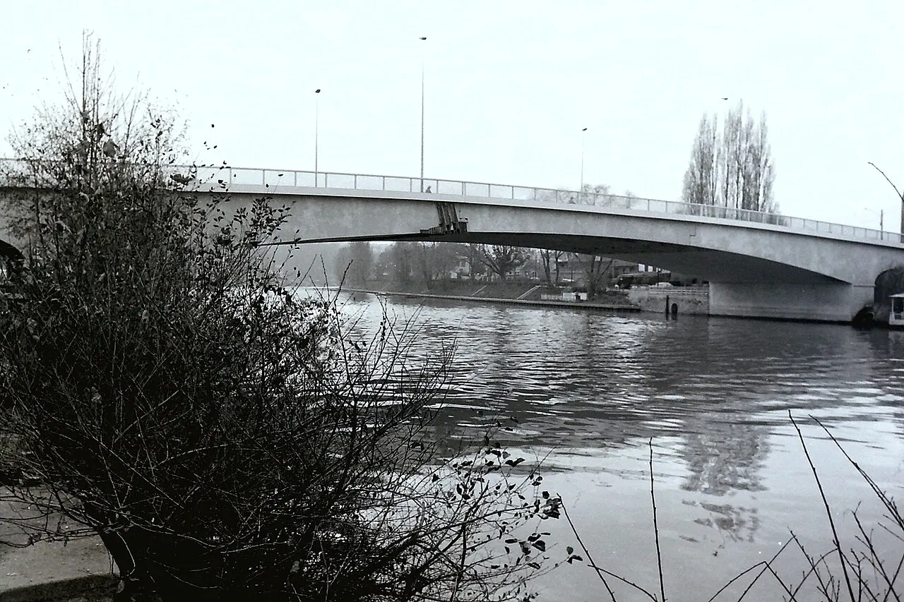 Pont de Bry