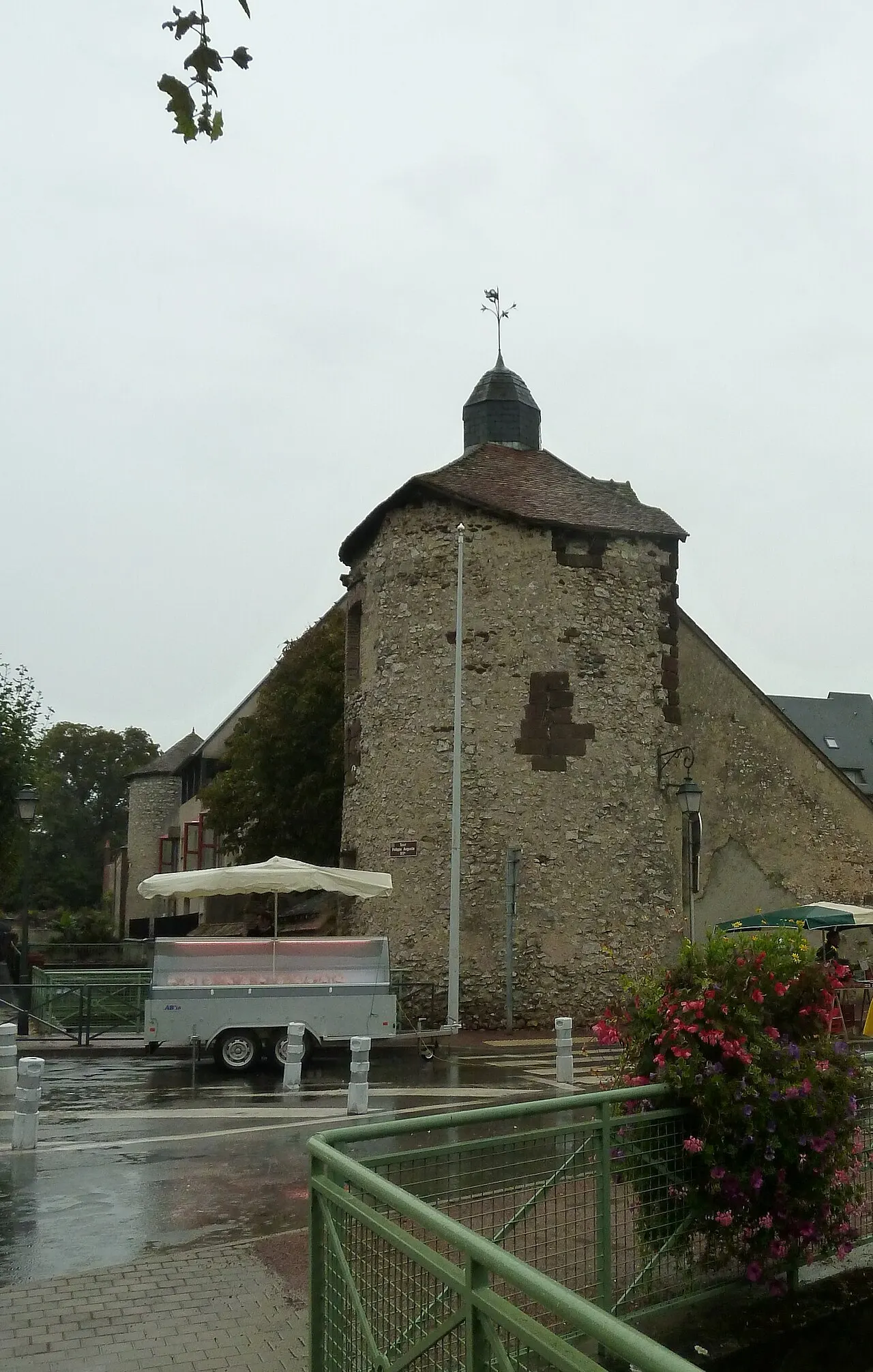 Tour Philippe Auguste