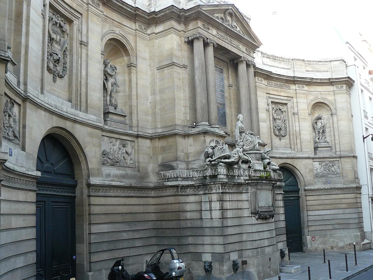 Fontaine des Quatre Saisons