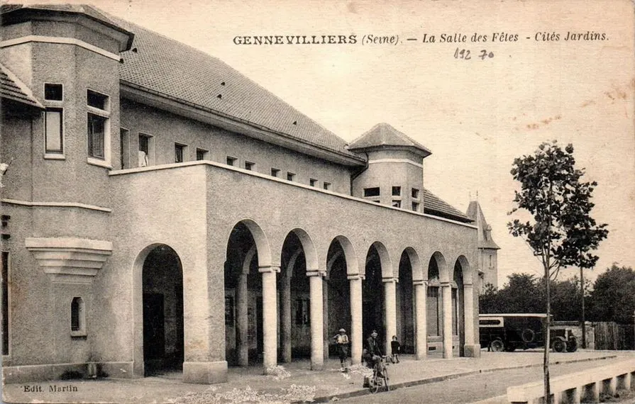 Marché et salle des fêtes des Grésillons