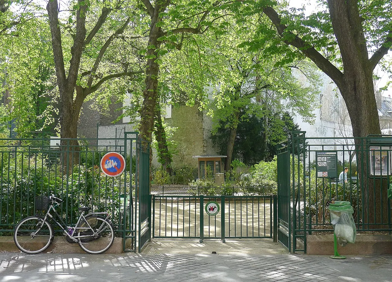 Square des Missions Étrangères