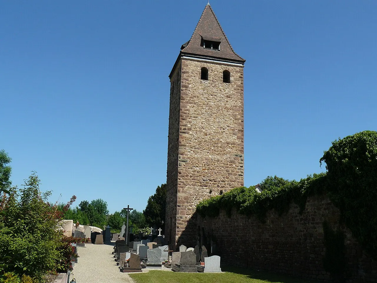 Le Glockenturm et les deux tours de défense est et ouest