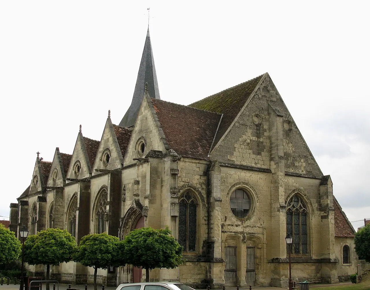Église Saint-Rémi-et-Saint-Front