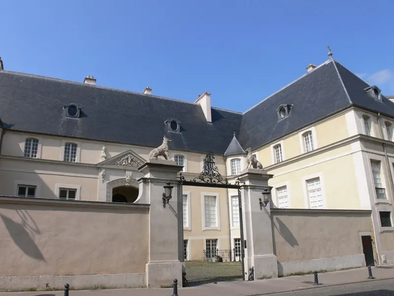 Hôtel des Loups
