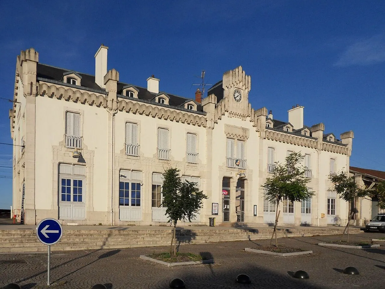 Tillenay