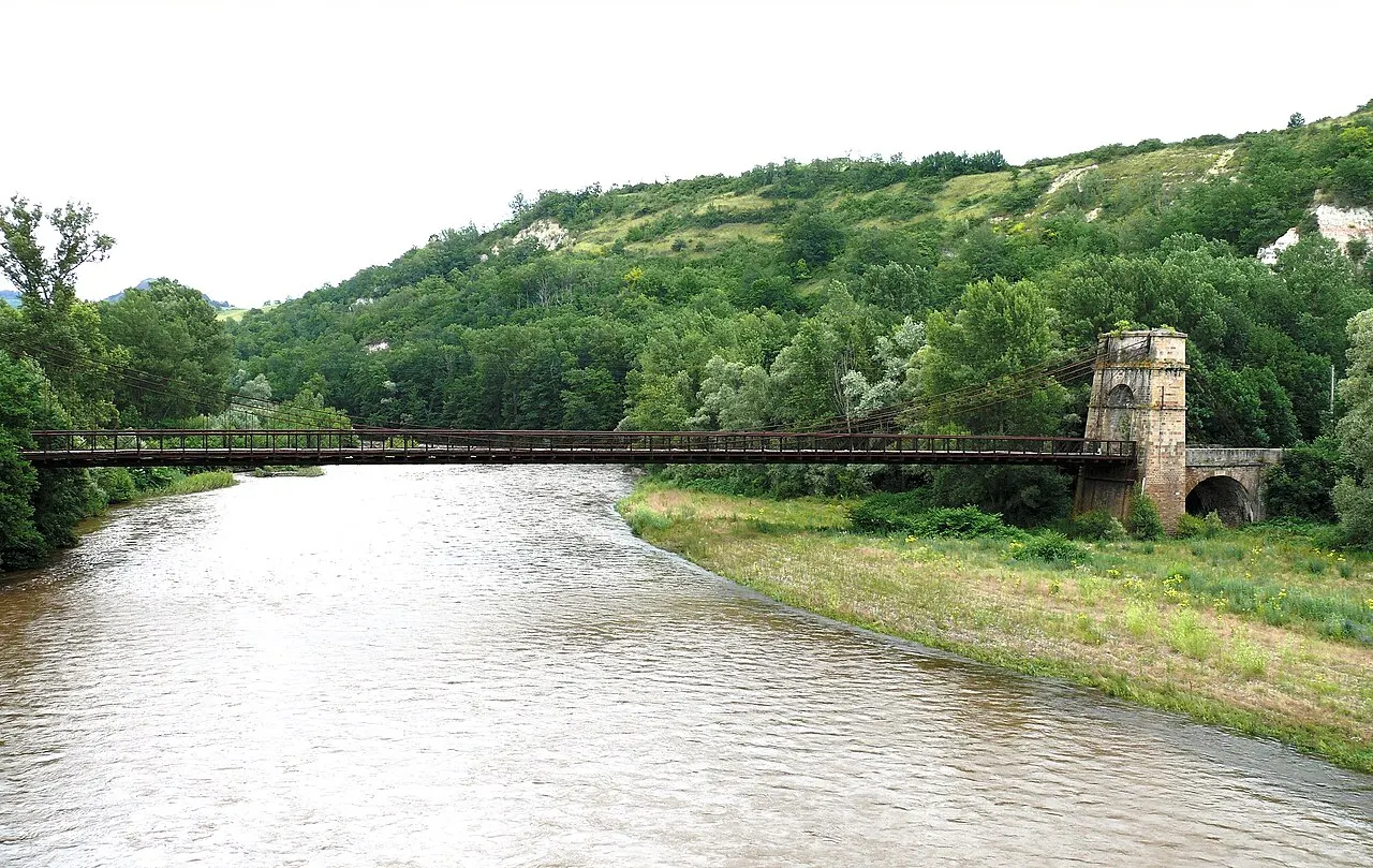 Pont suspendu sur l’Allier