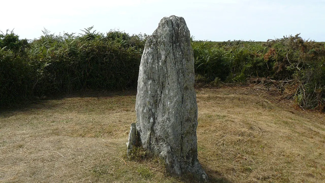 Menhir de Mez-Kerlard