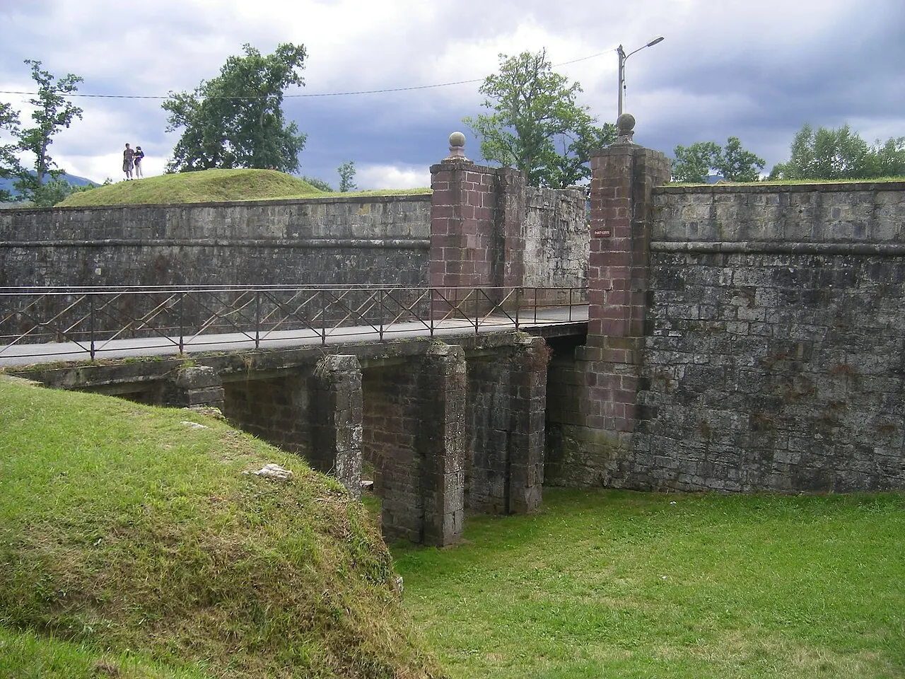 Remparts de Saint-Jean-Pied-de-Port