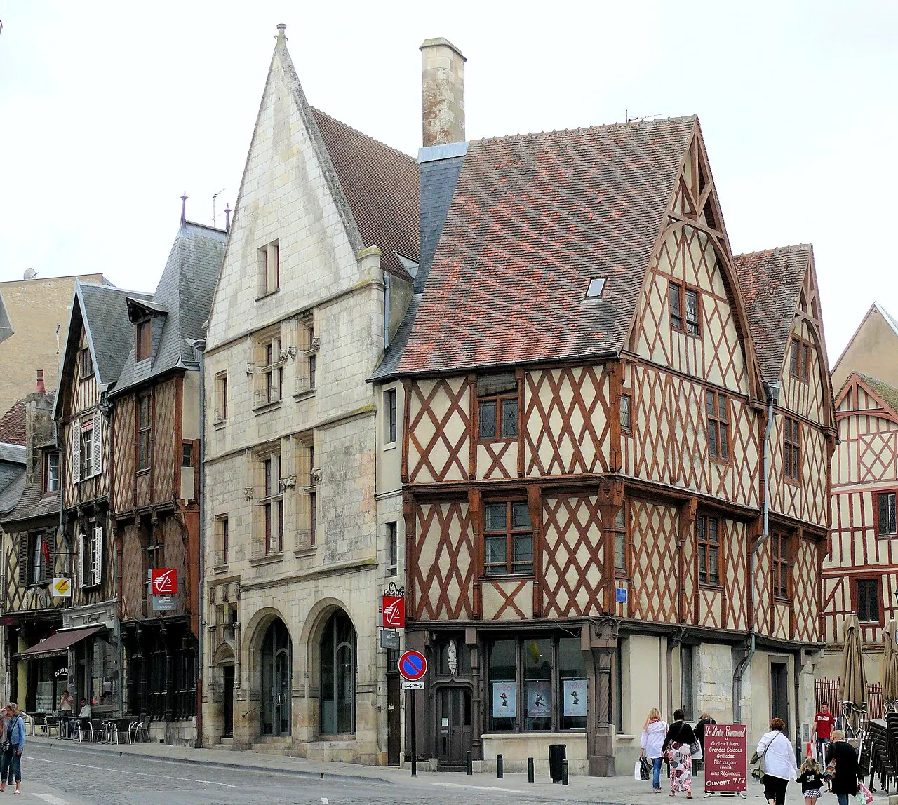 Immeuble voisin de l’hôtel Pelvoysin