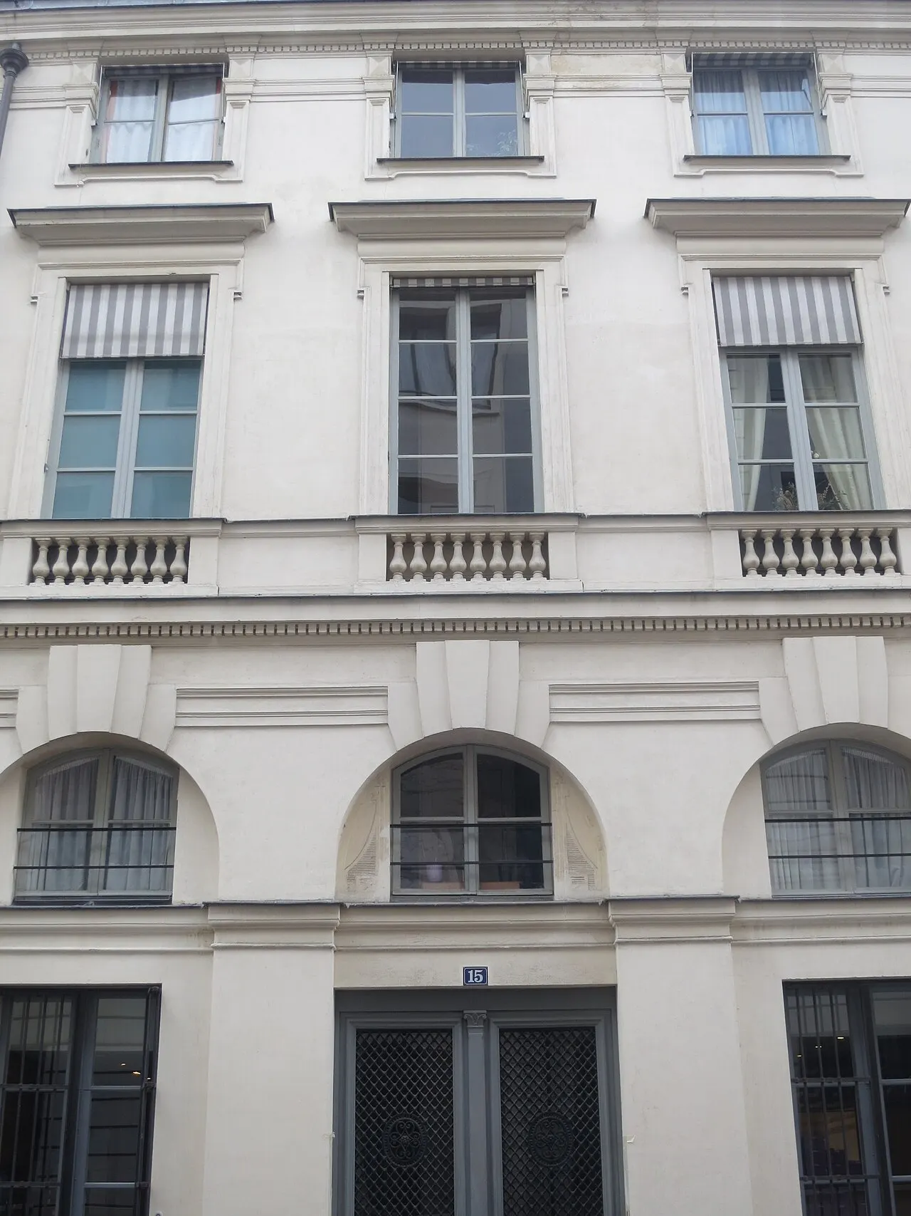 Immeuble, en bordure du Palais-Royal