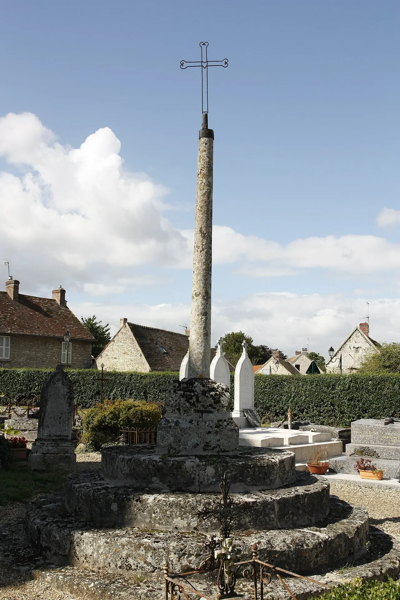 Croix dans le cimetière