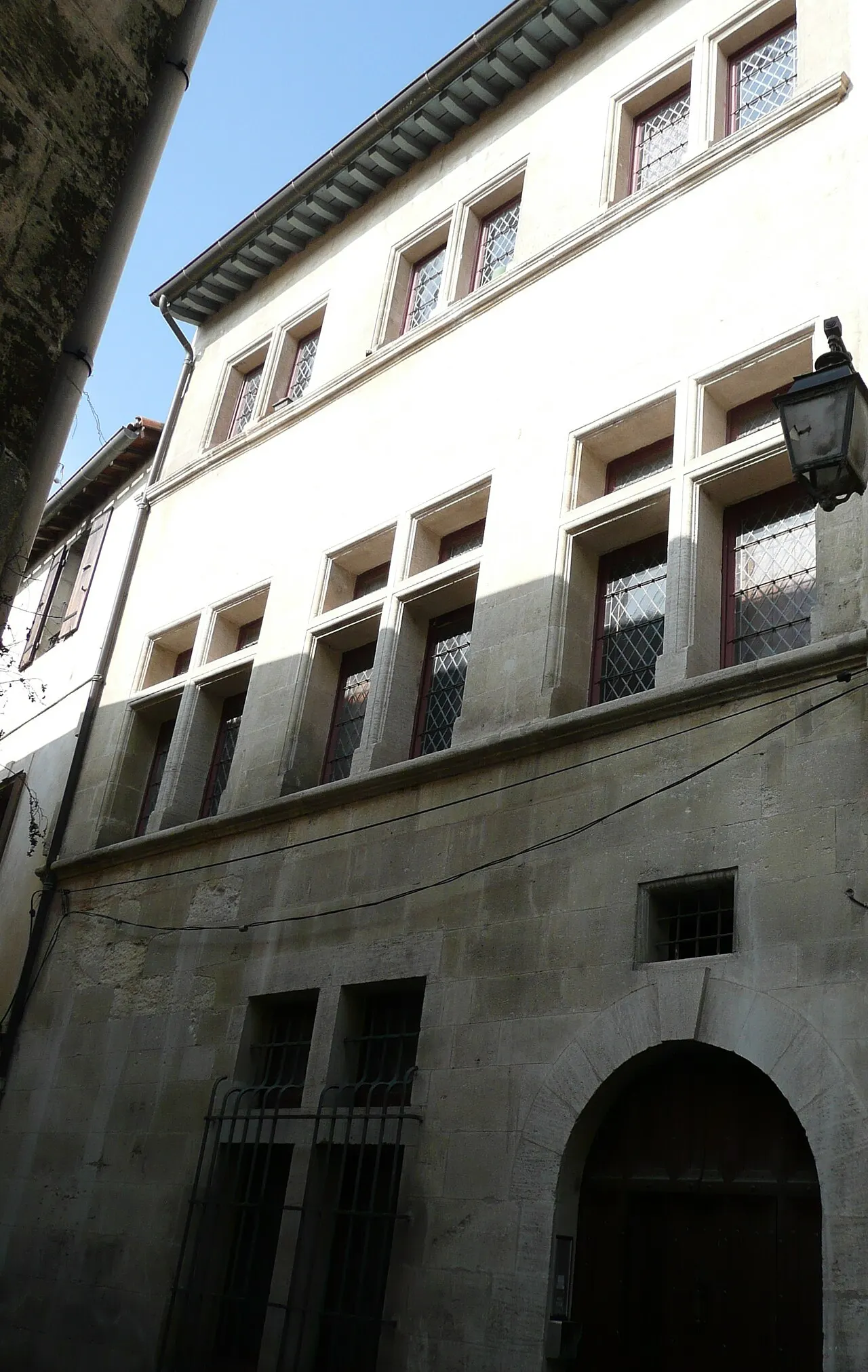Immeuble dit ancienne oeuvre du Bouillon