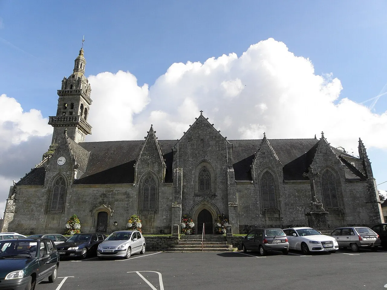 Église Saint-Pierre et Saint-Paul