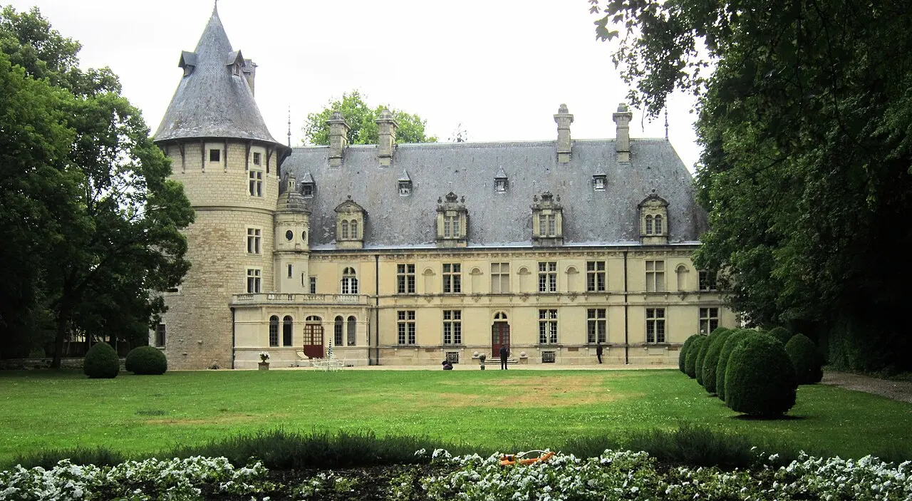 Château de Montigny-sur-Aube
