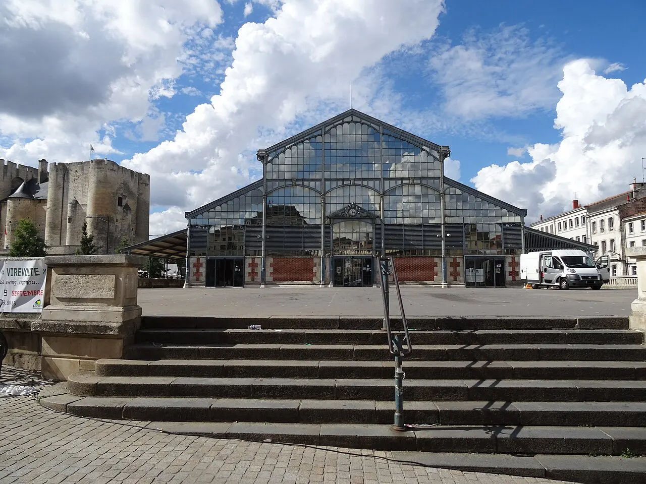 Halles