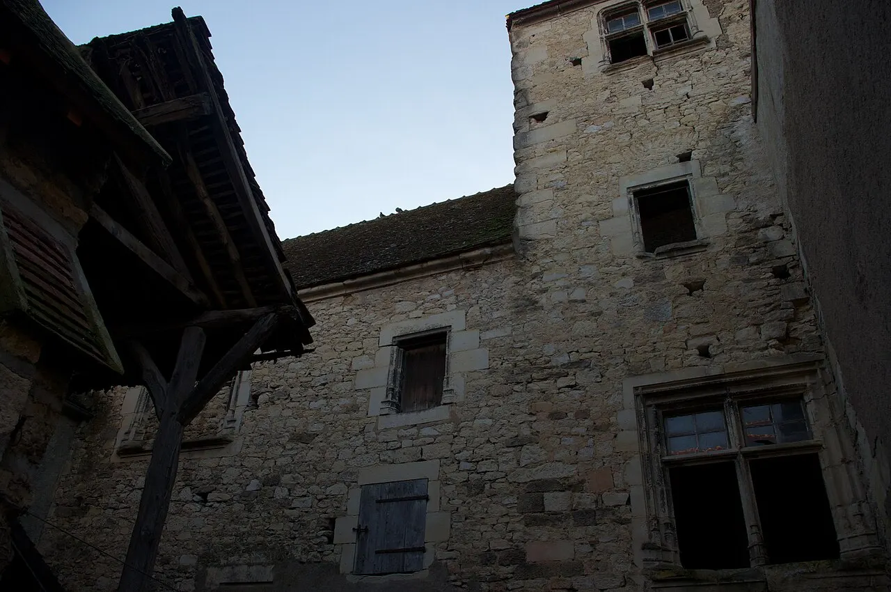Hôtel de ville (ancien) et beffroi (ancien) , dits maison Guiton