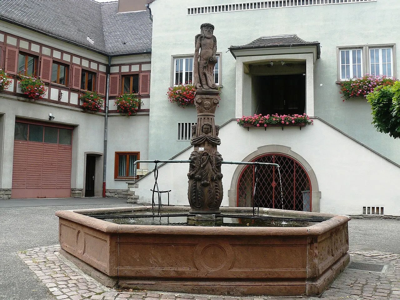 Fontaine de l’Homme Sauvage