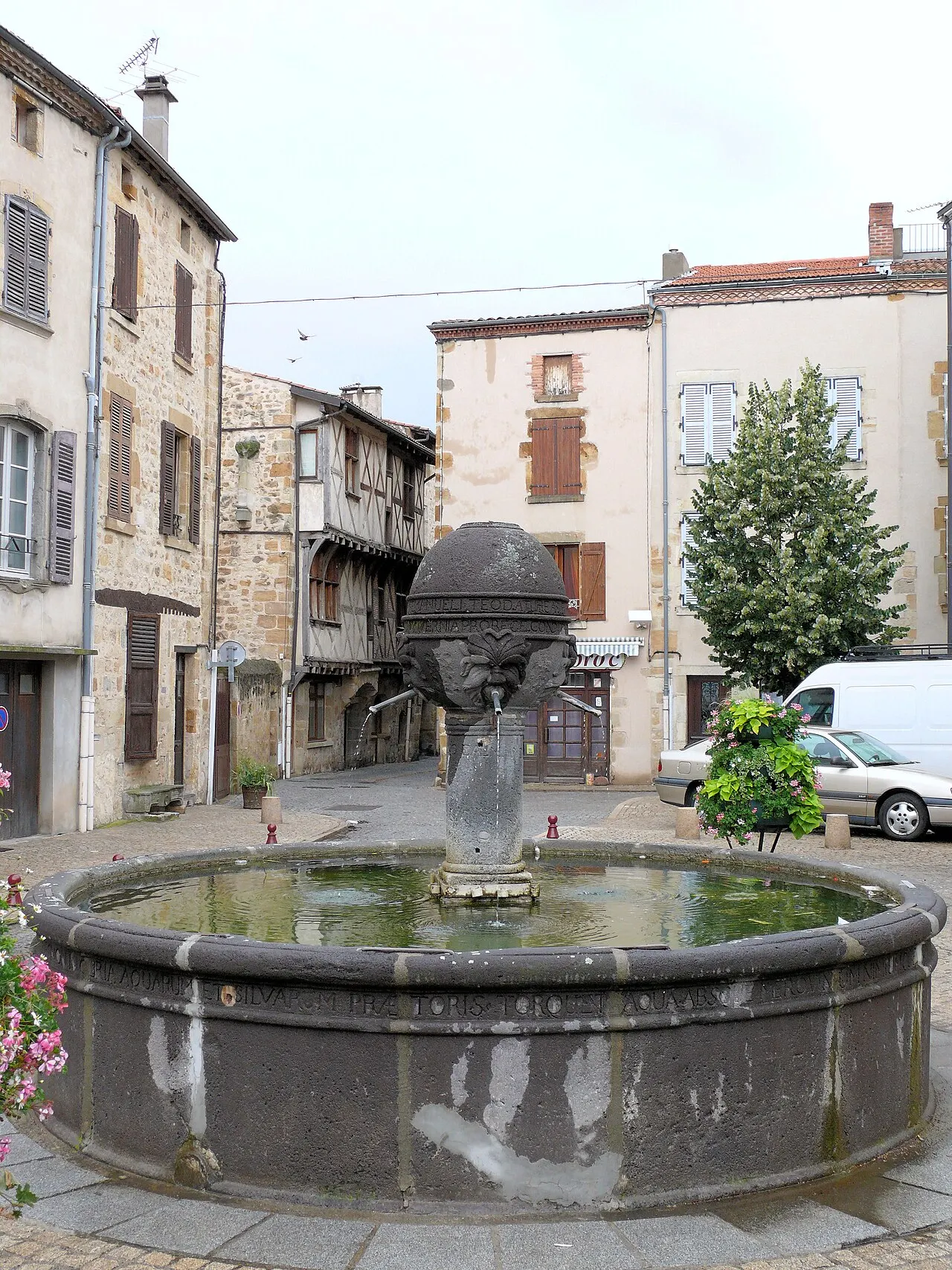 Fontaine du 16e siècle