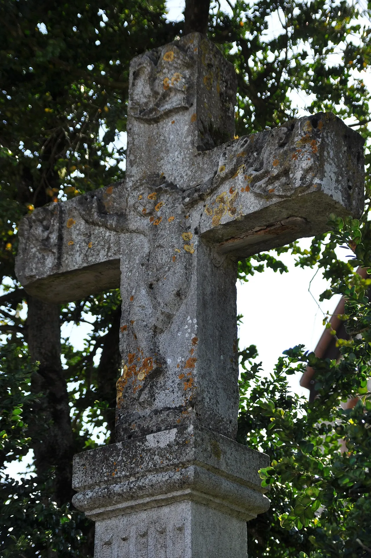 Croix Saint-Roch