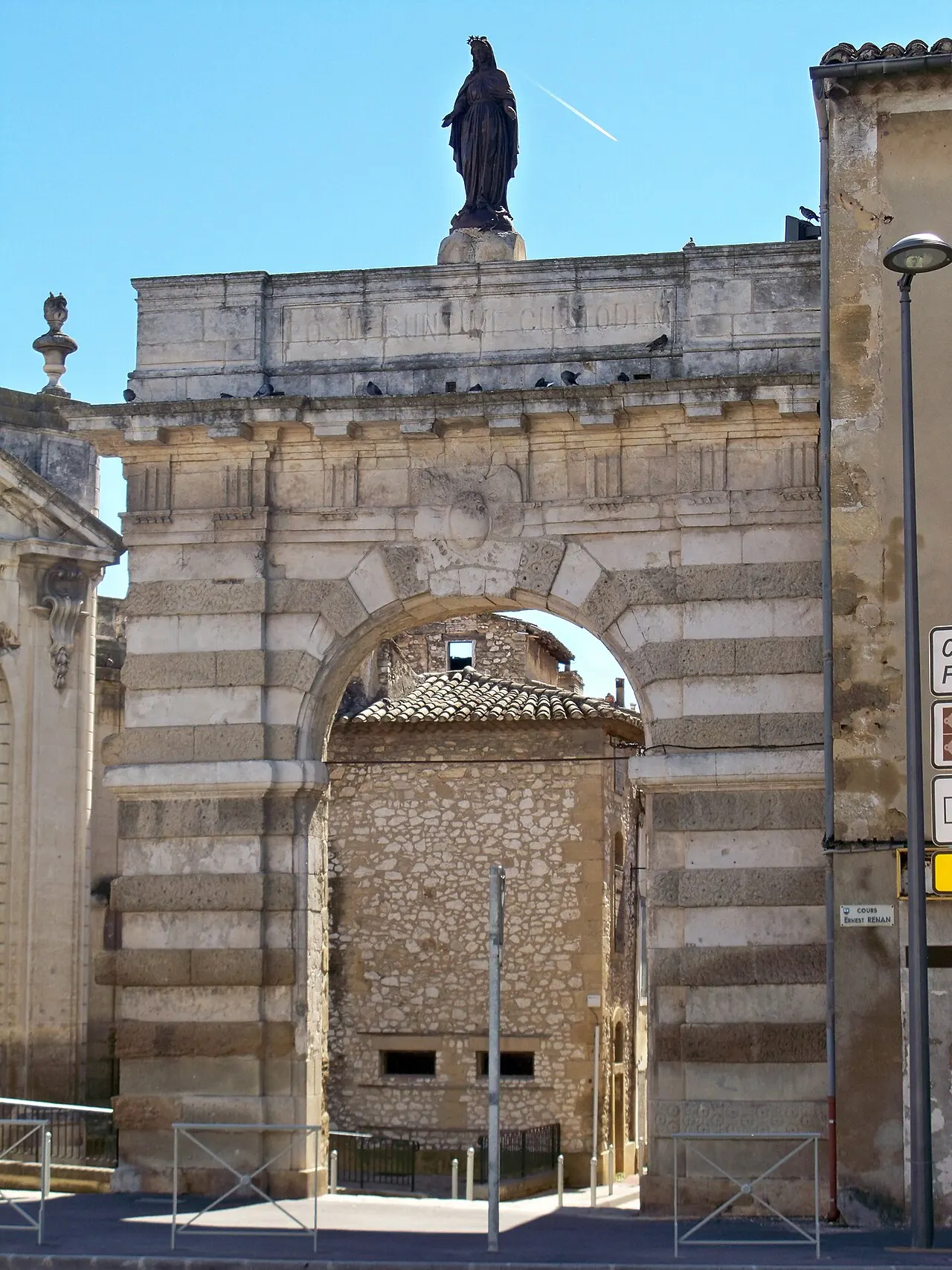 Porte d’Avignon
