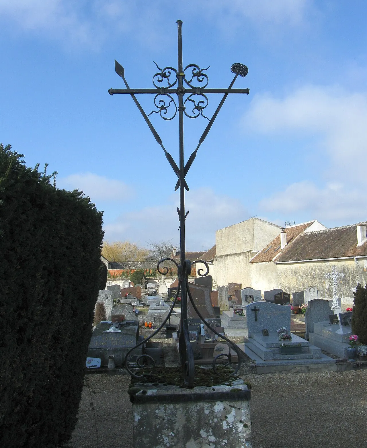 Croix de cimetière