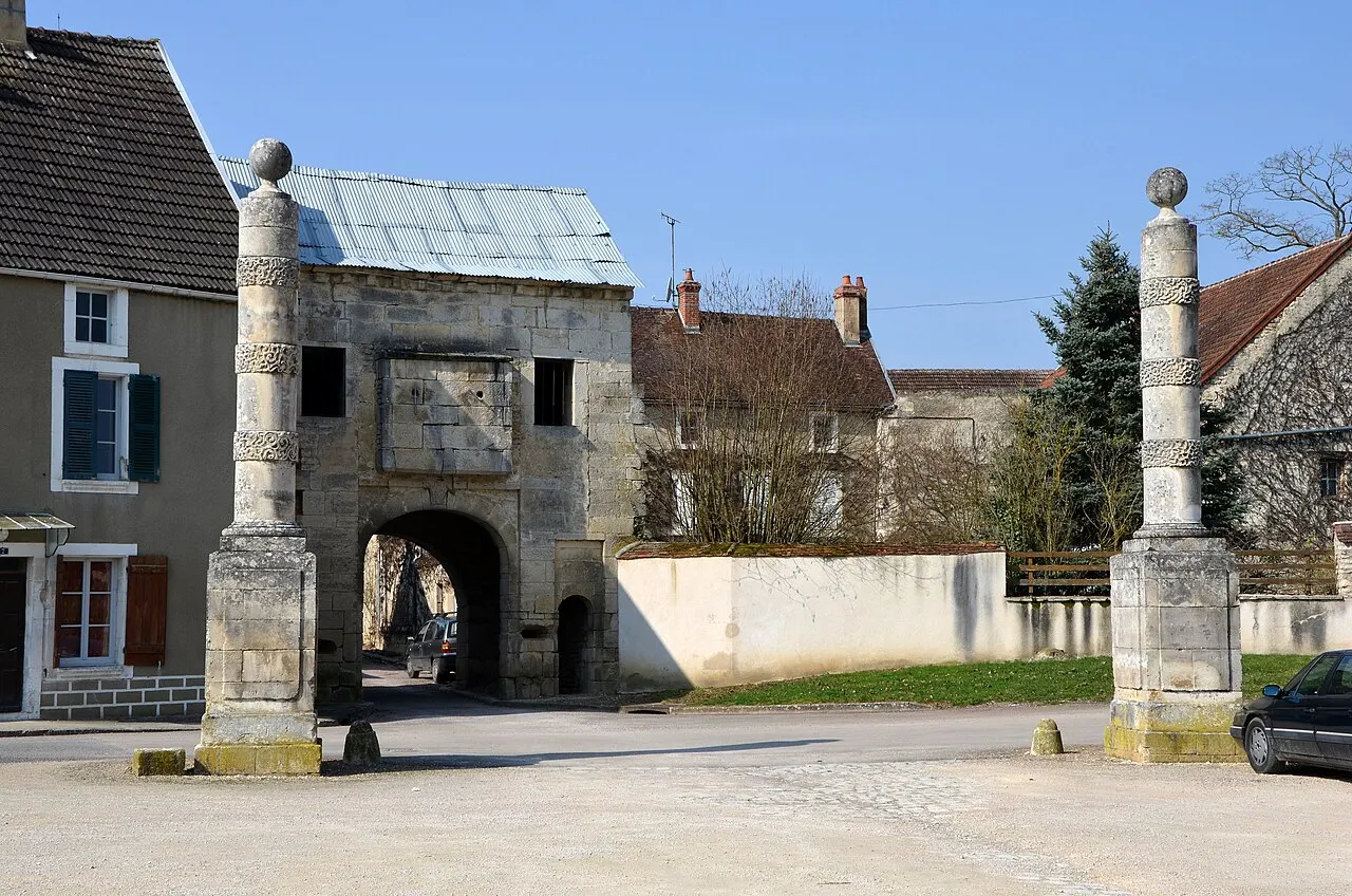 Ravières