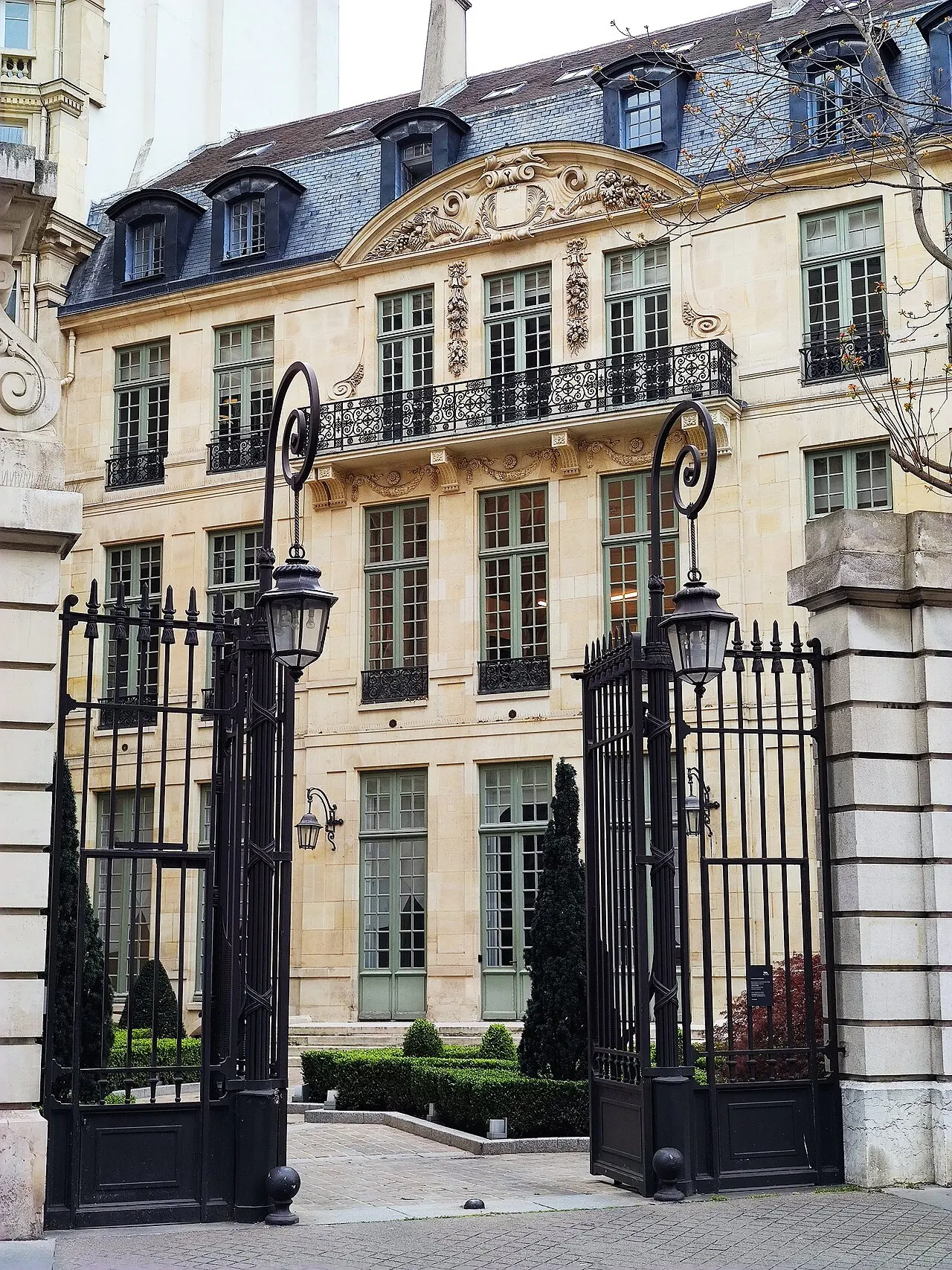 Hôtel de Cambacérès ou de Bragelongue