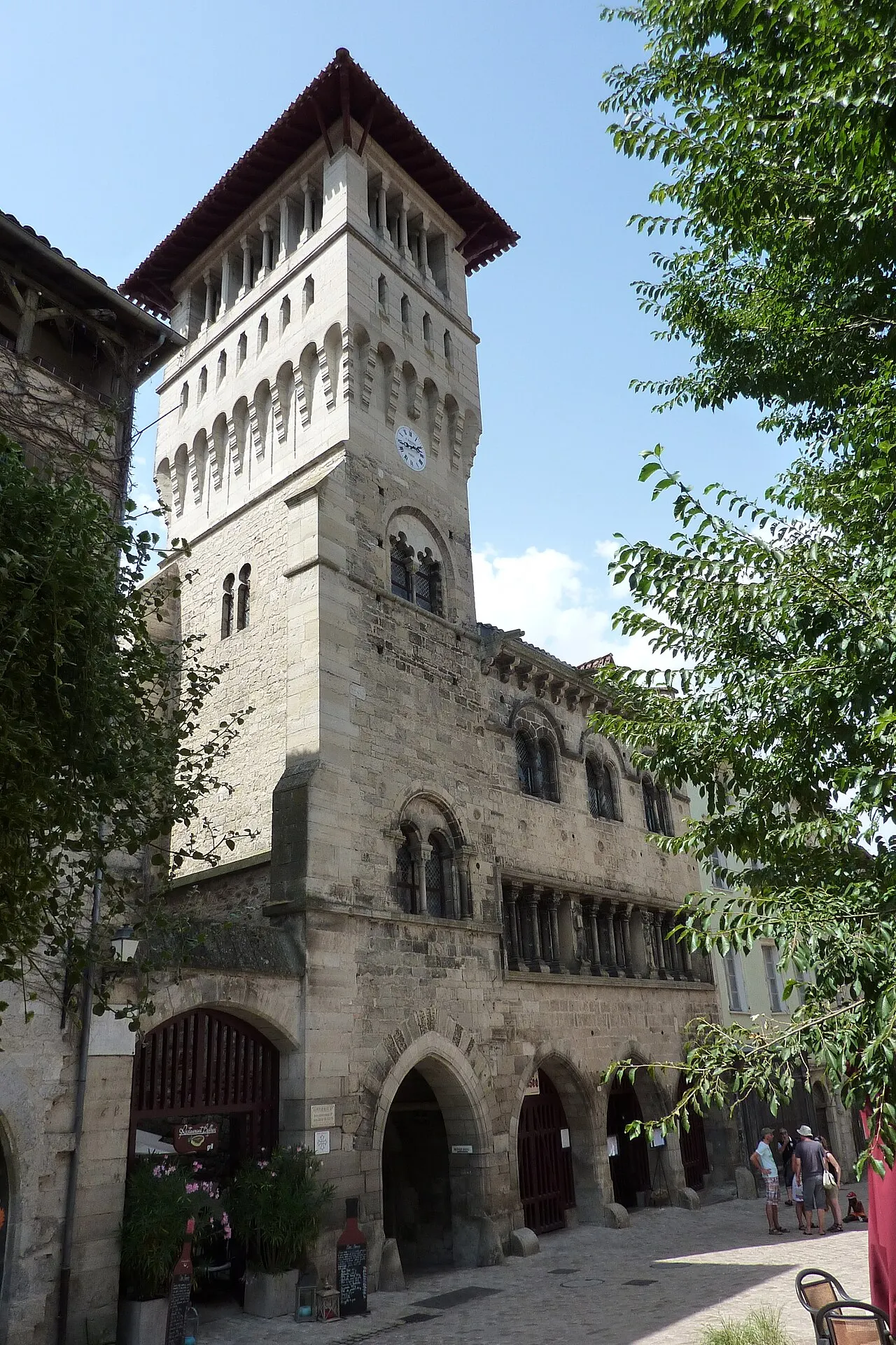 Hôtel de ville (ancien couvent des génovéfains)