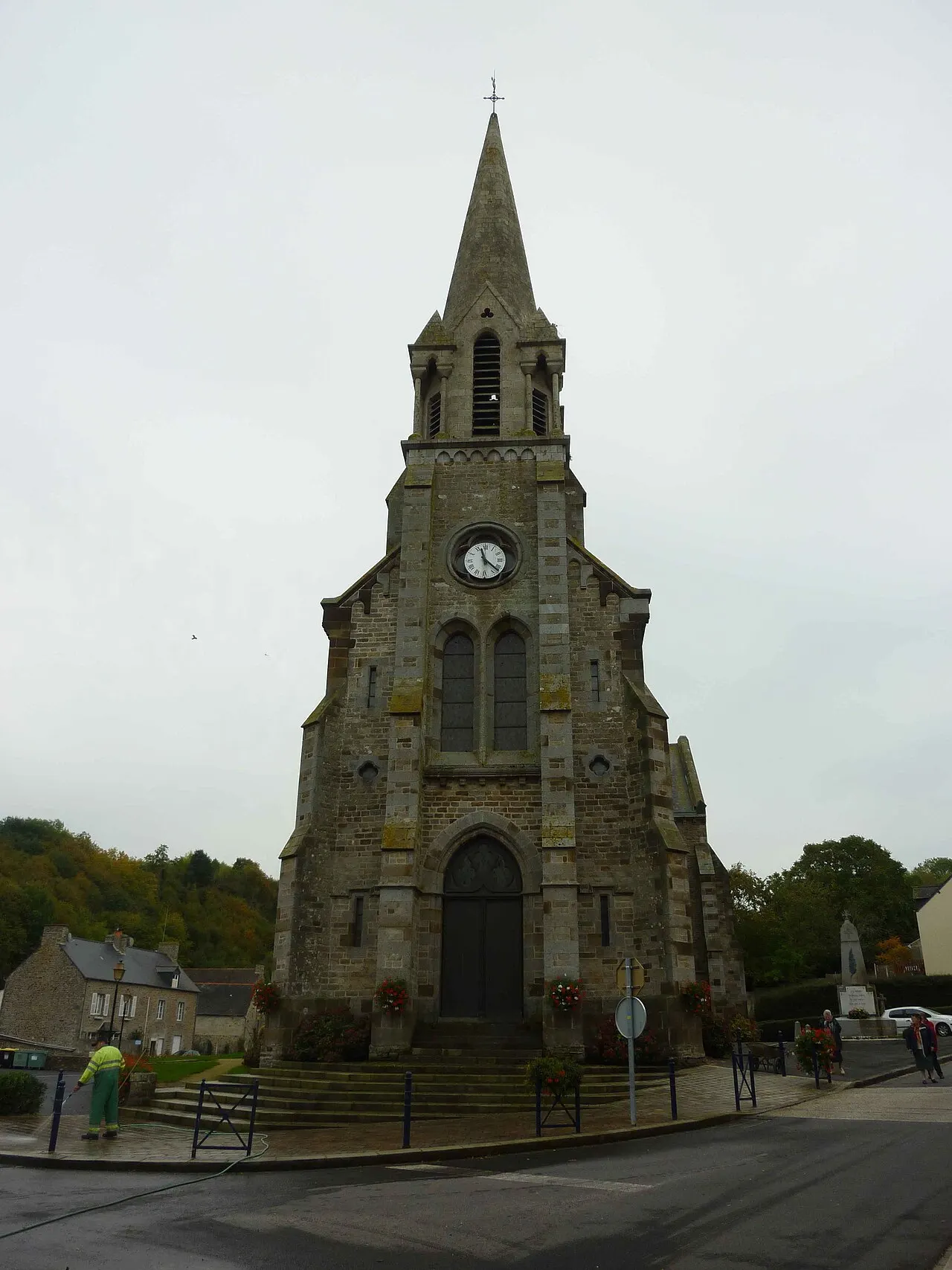 Église Saint-Brandan de Saint-Broladre
