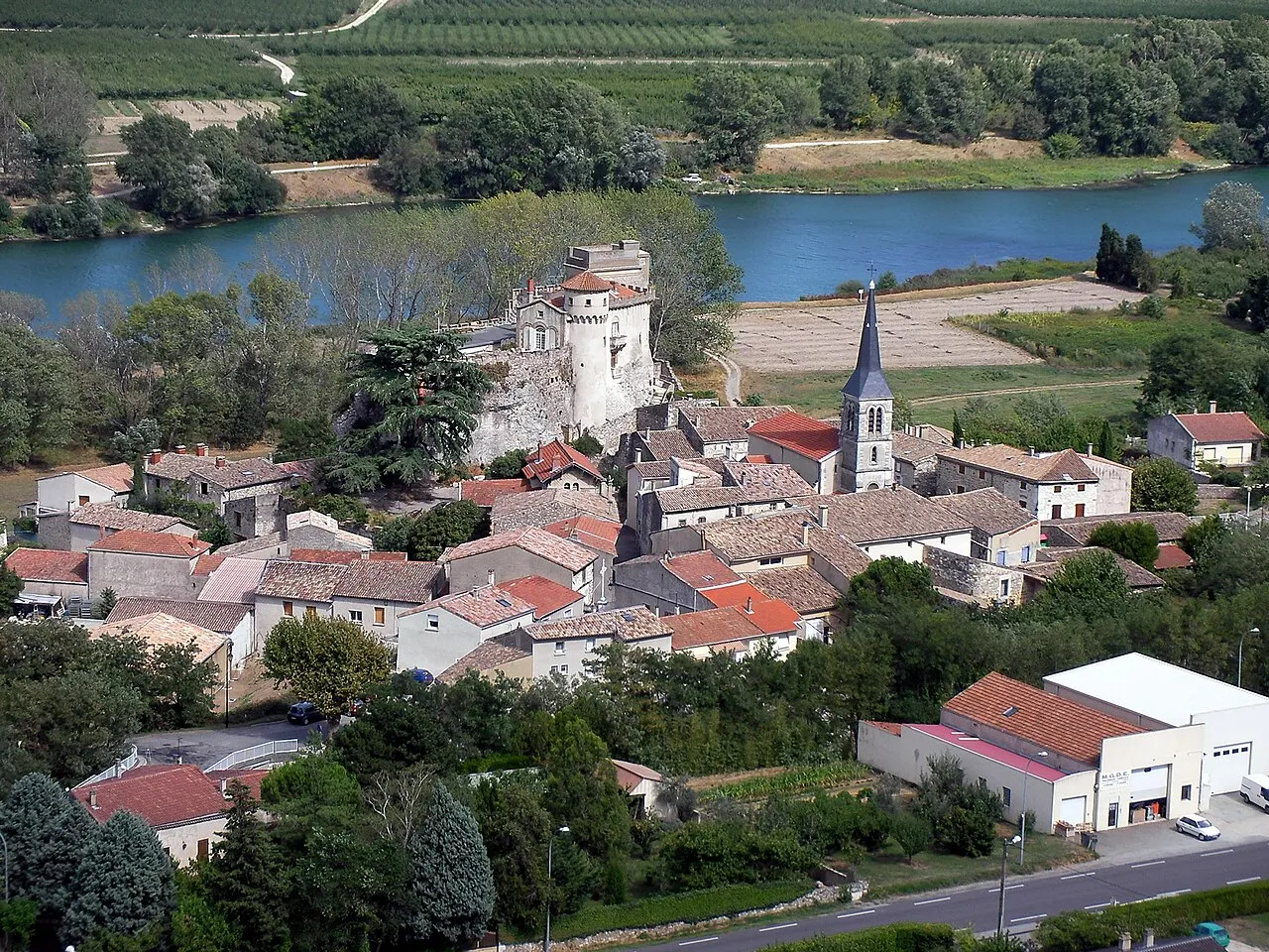 Châteaubourg
