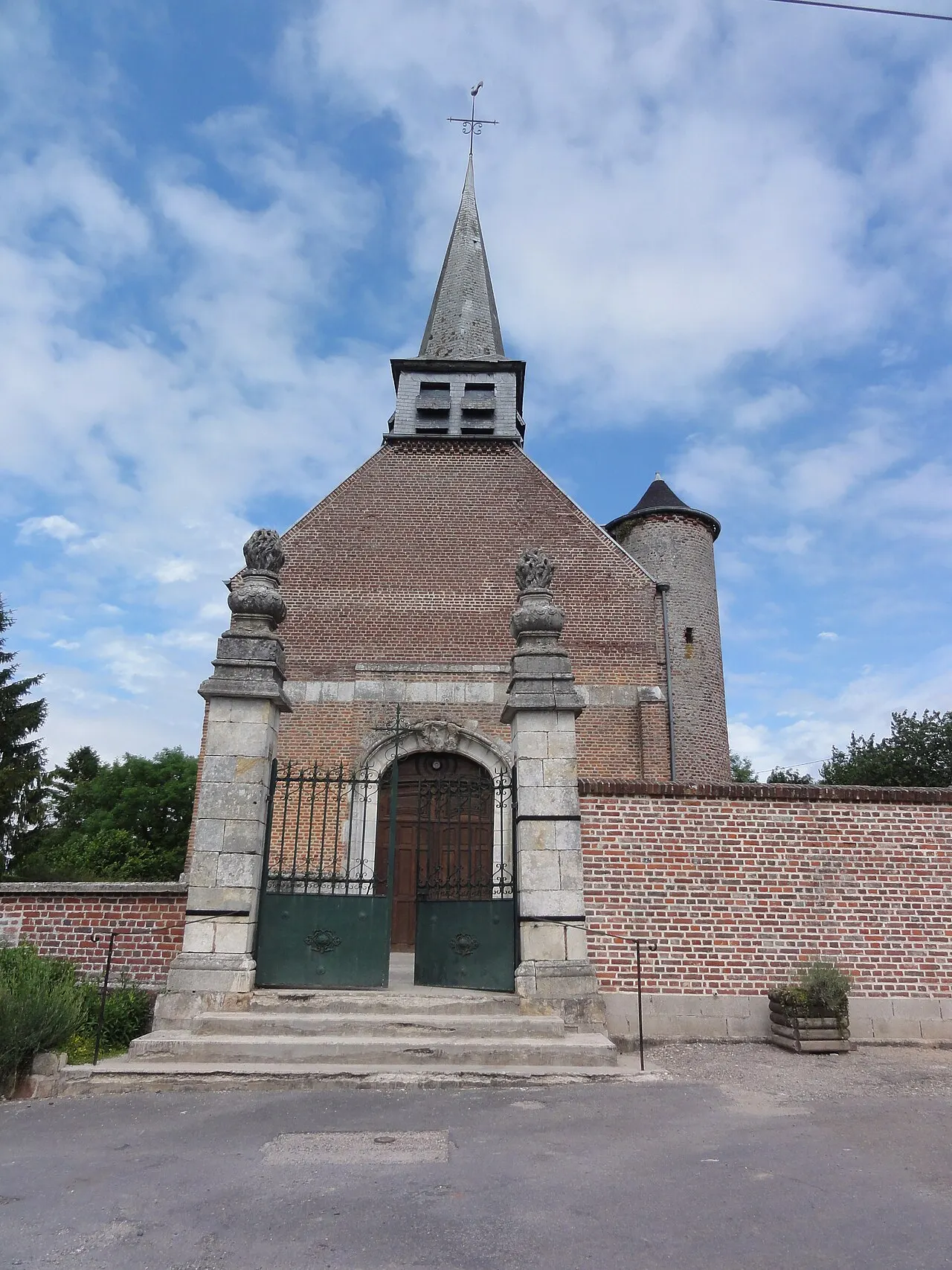 Église Saint-Côme et Saint-Damien