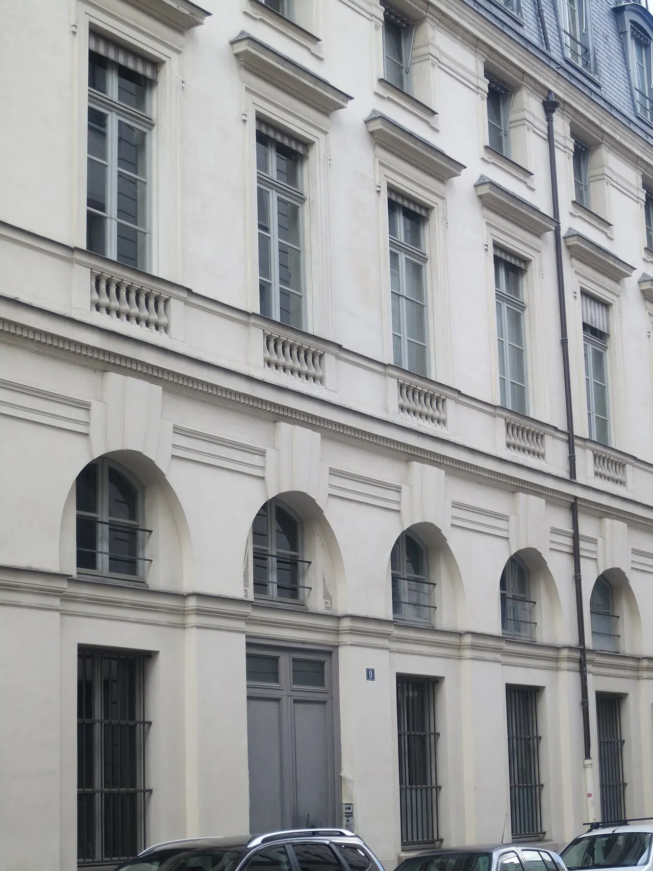 Immeuble, en bordure du Palais-Royal