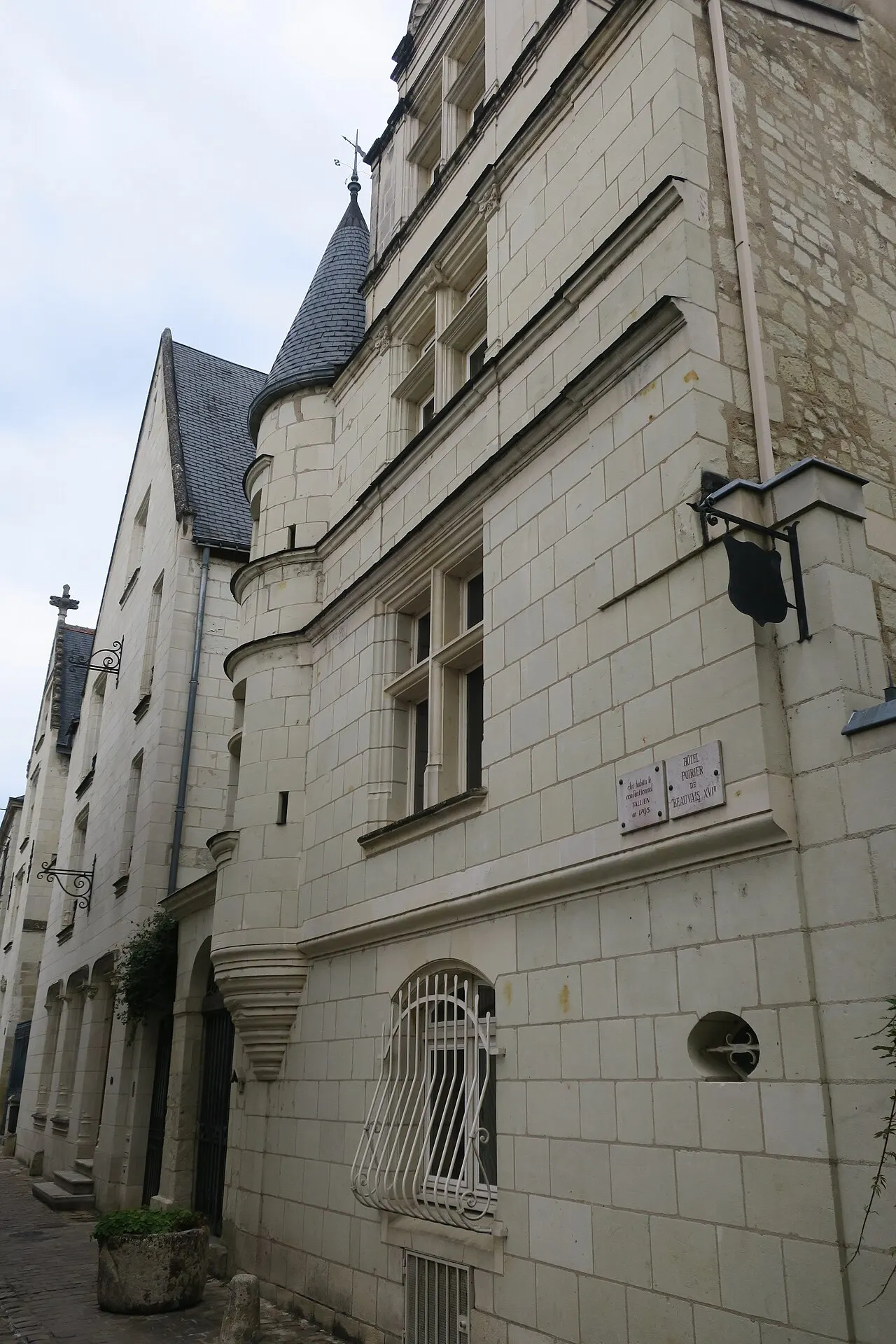 Hôtel dit Poirier de Beauvais