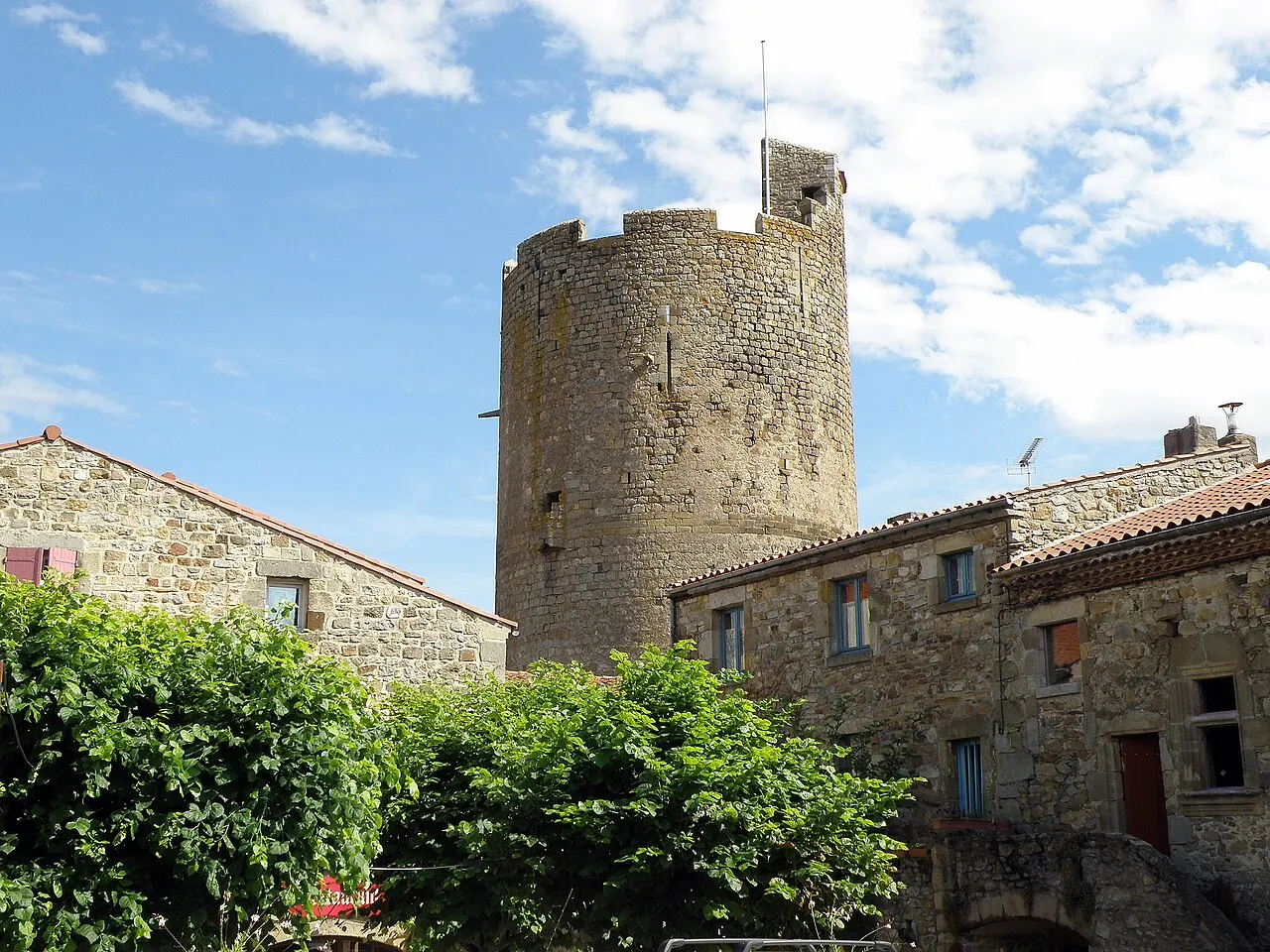 Donjon médiéval de Montpeyroux
