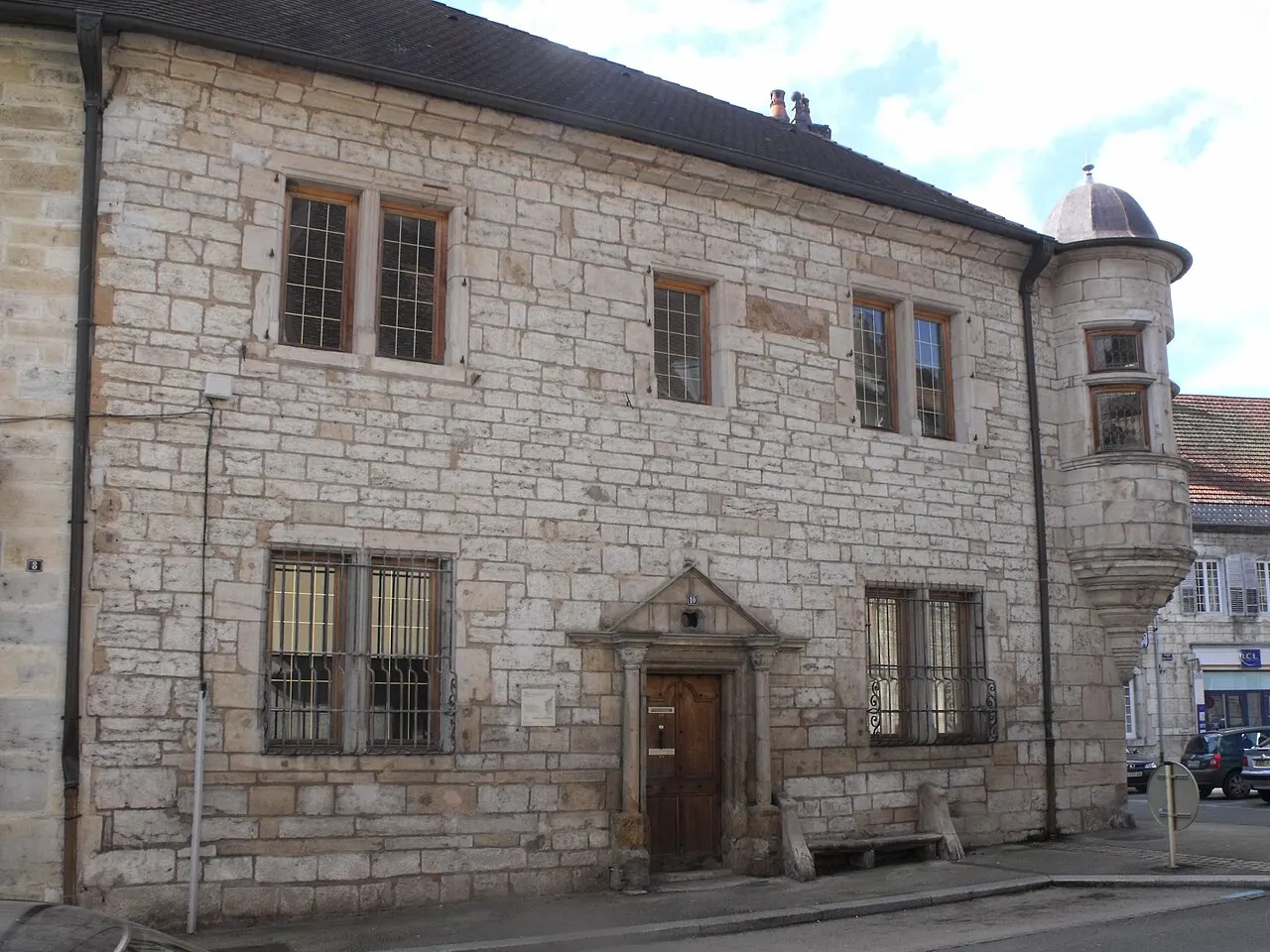 Maison à Tourelle