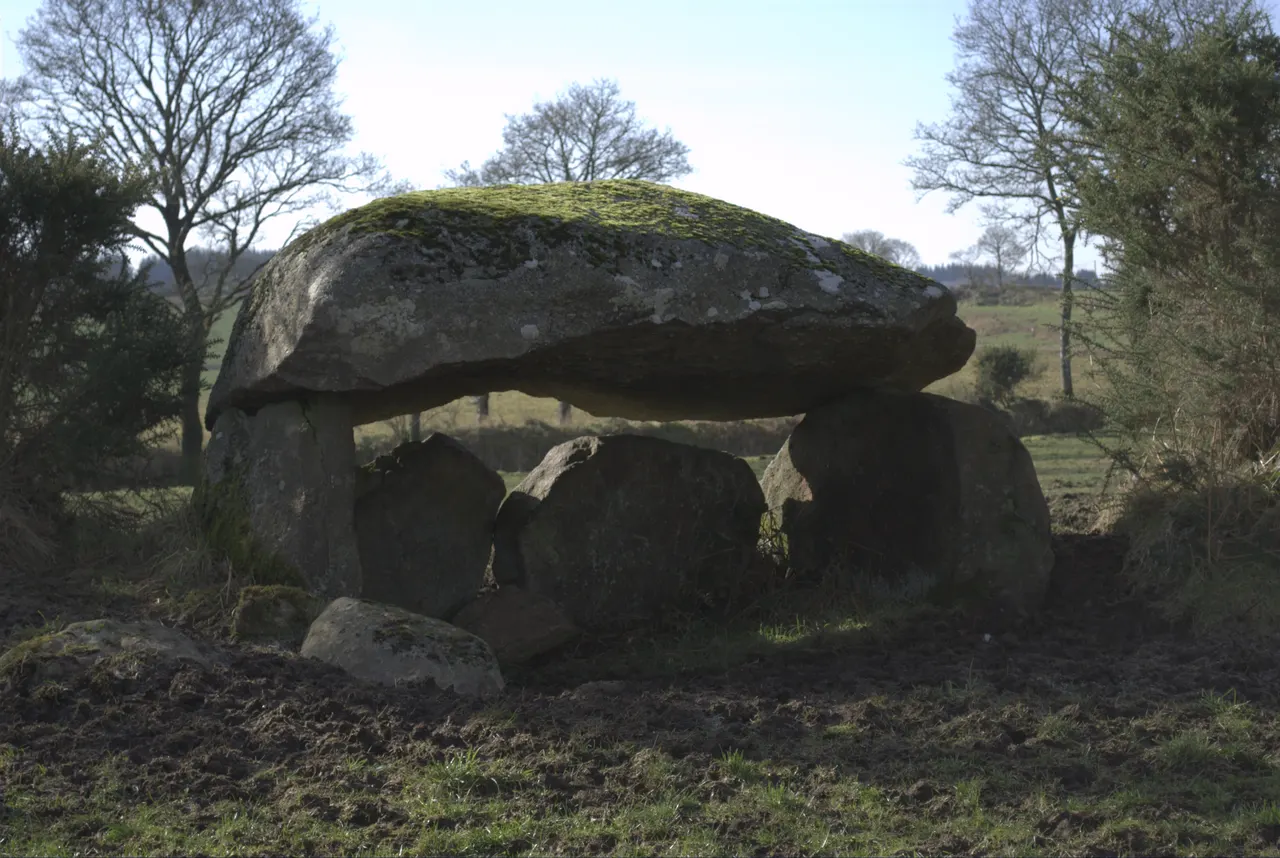 Tombe mégalithique