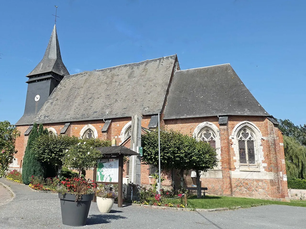 Pierrecourt