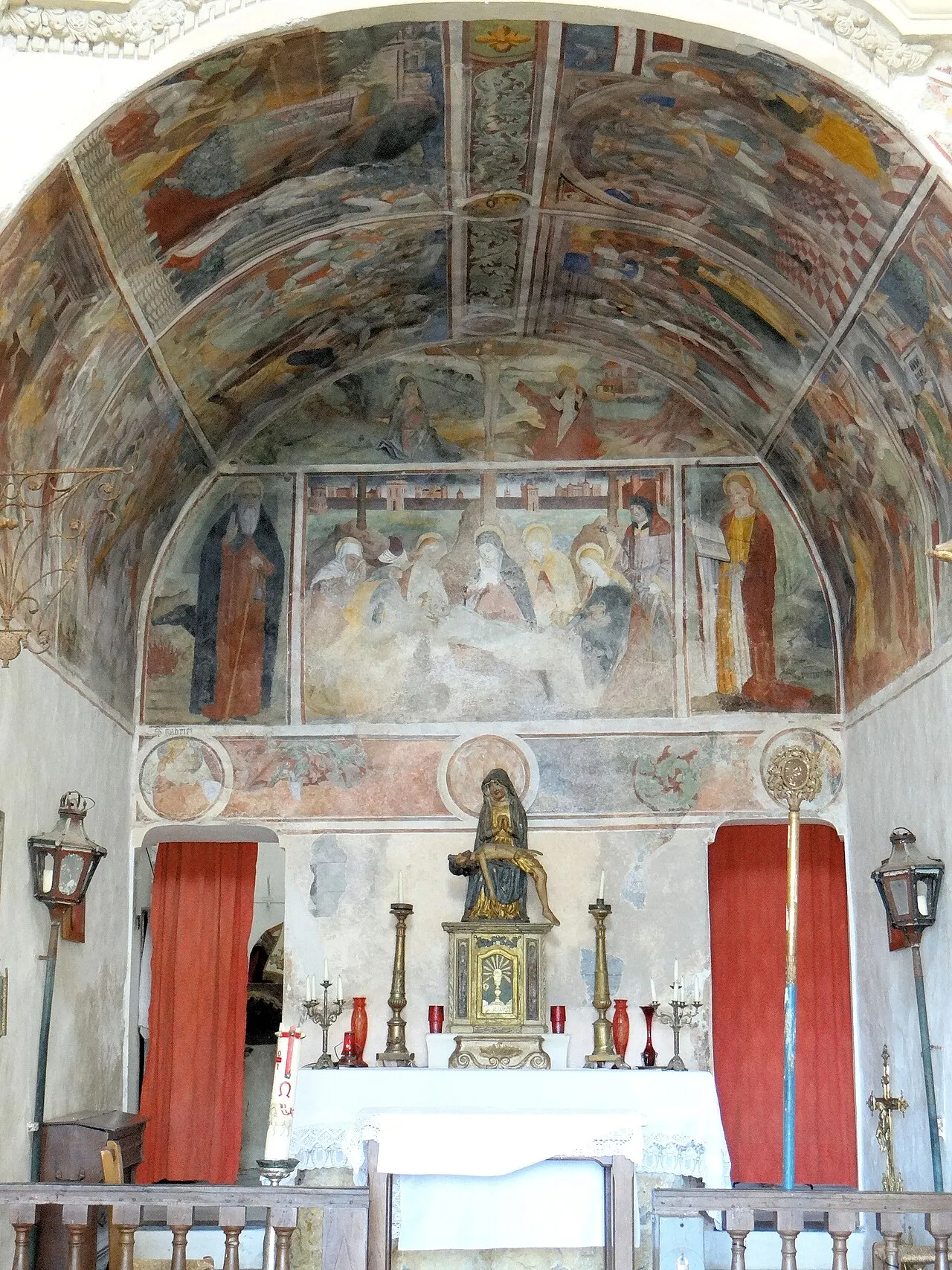 Chapelle des Pénitents blancs ou chapelle Notre-Dame-des-Sept-Douleurs