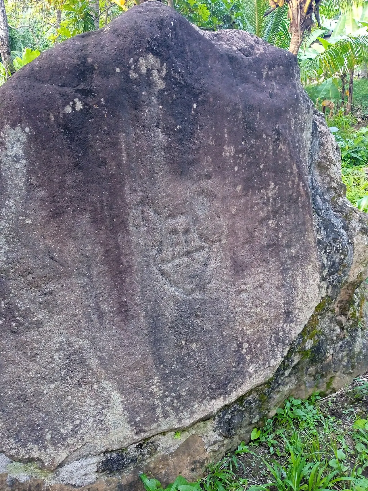 Roches gravées à l’embouchure du Pérou