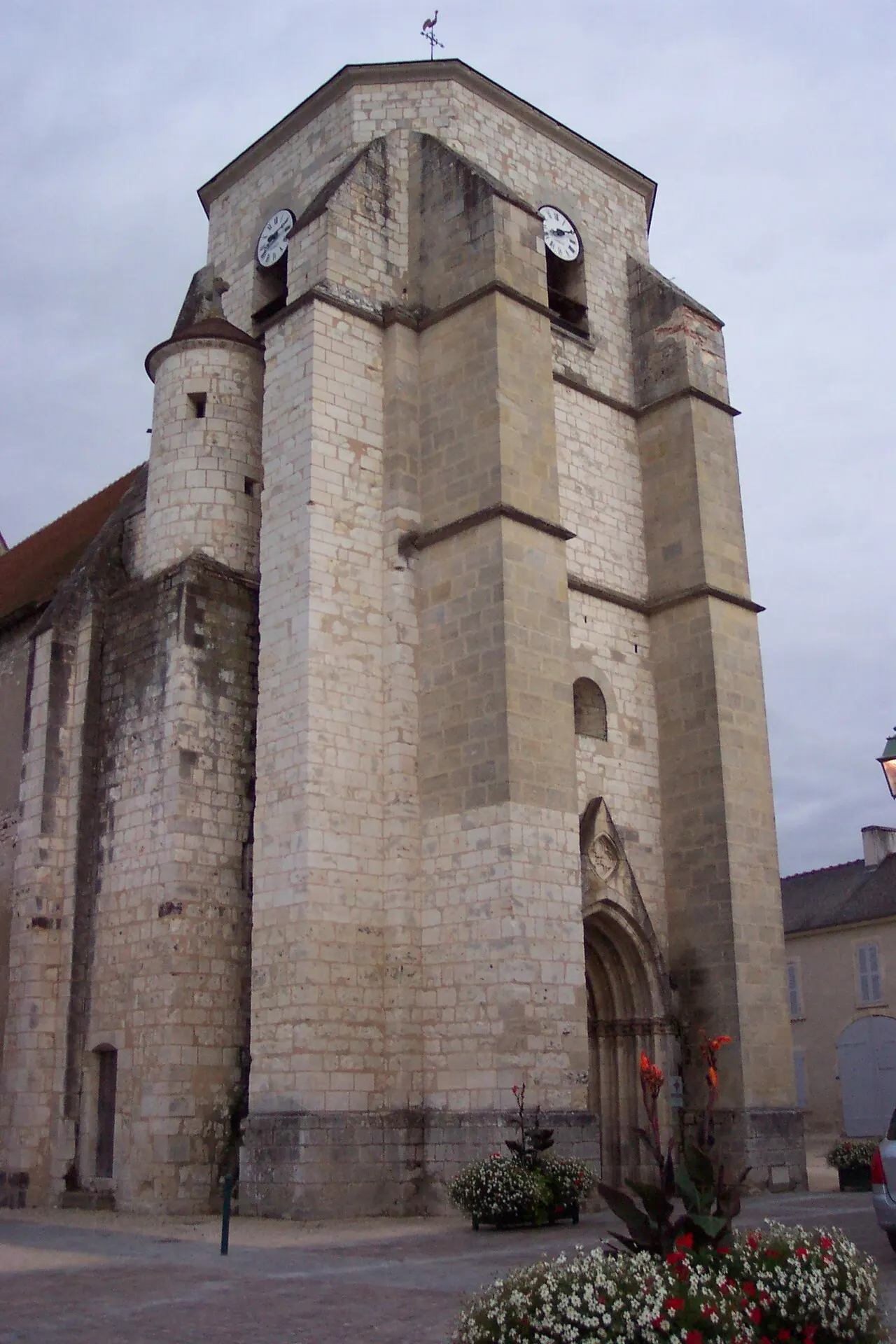 Église Collégiale Saint-Martin