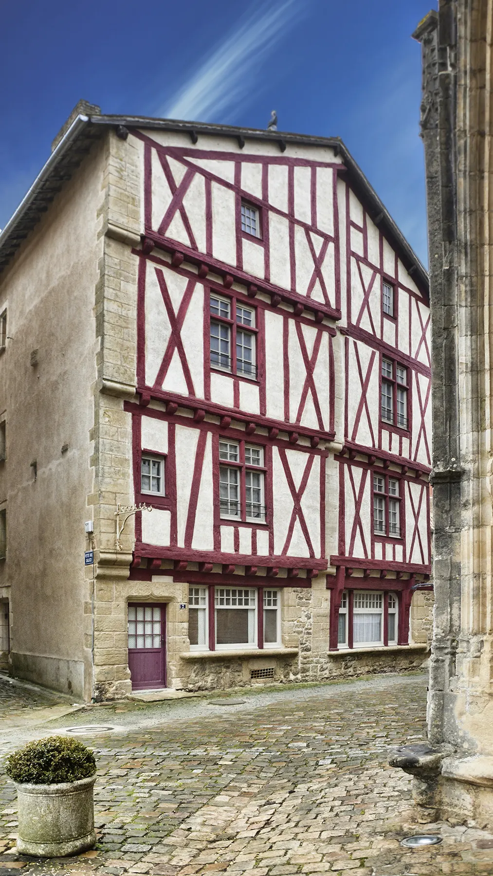 Maisons à pans de bois du 16e siècle