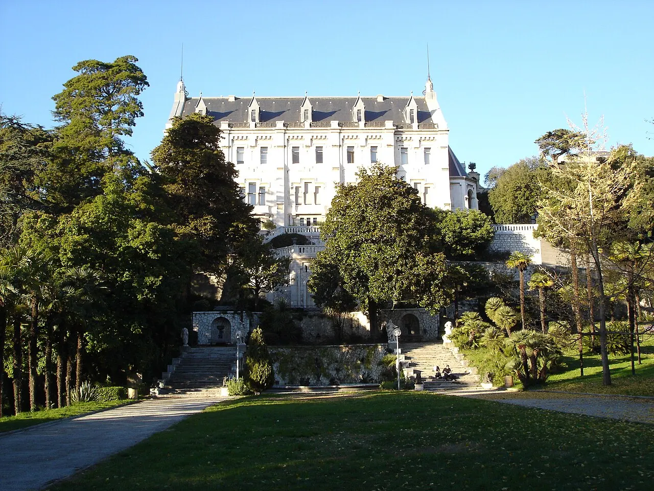Châteaux de Valrose, actuellement Université de Nice (Faculté des Sciences)
