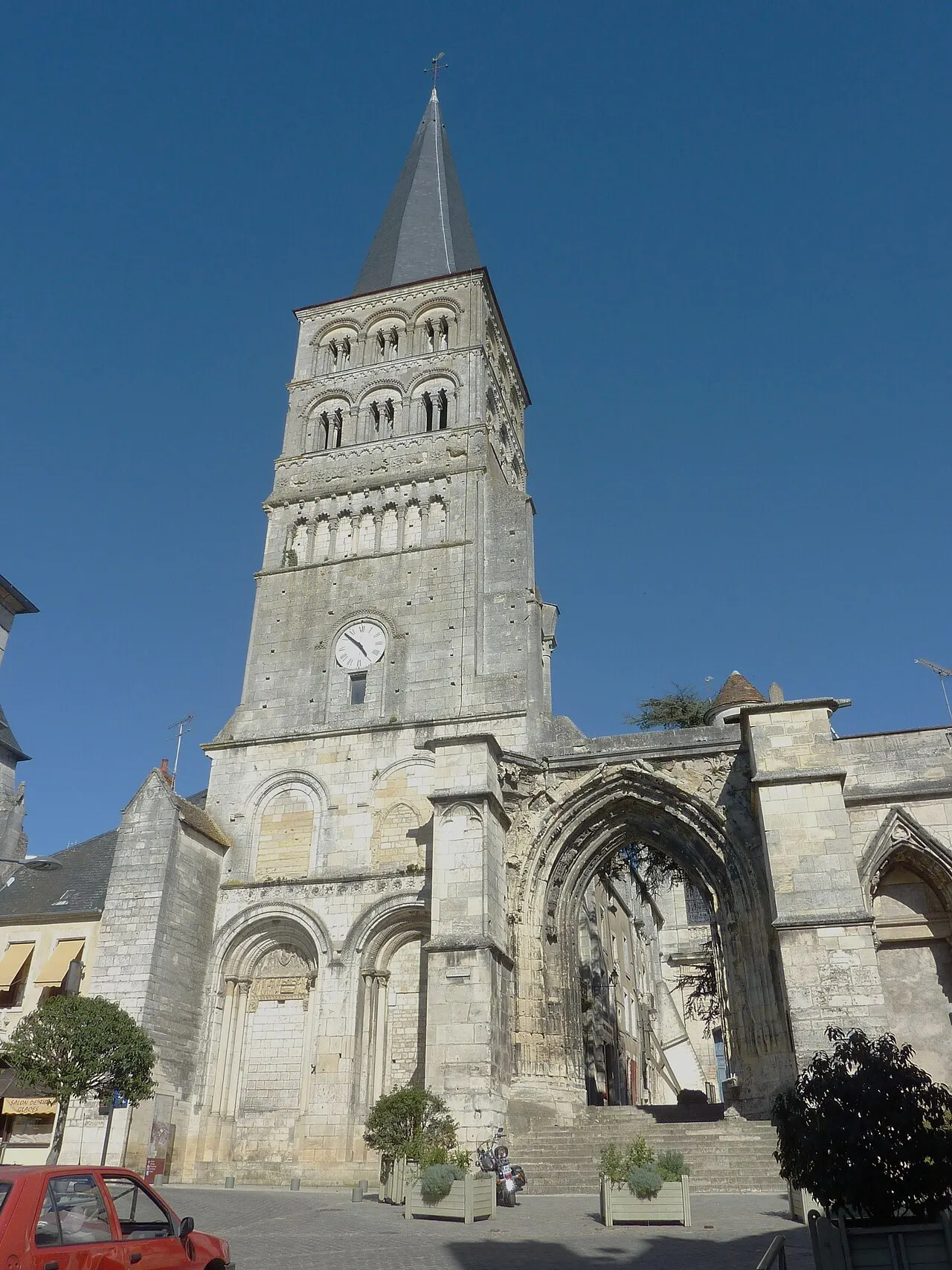 Basilique Notre-Dame-et-Sainte-Croix